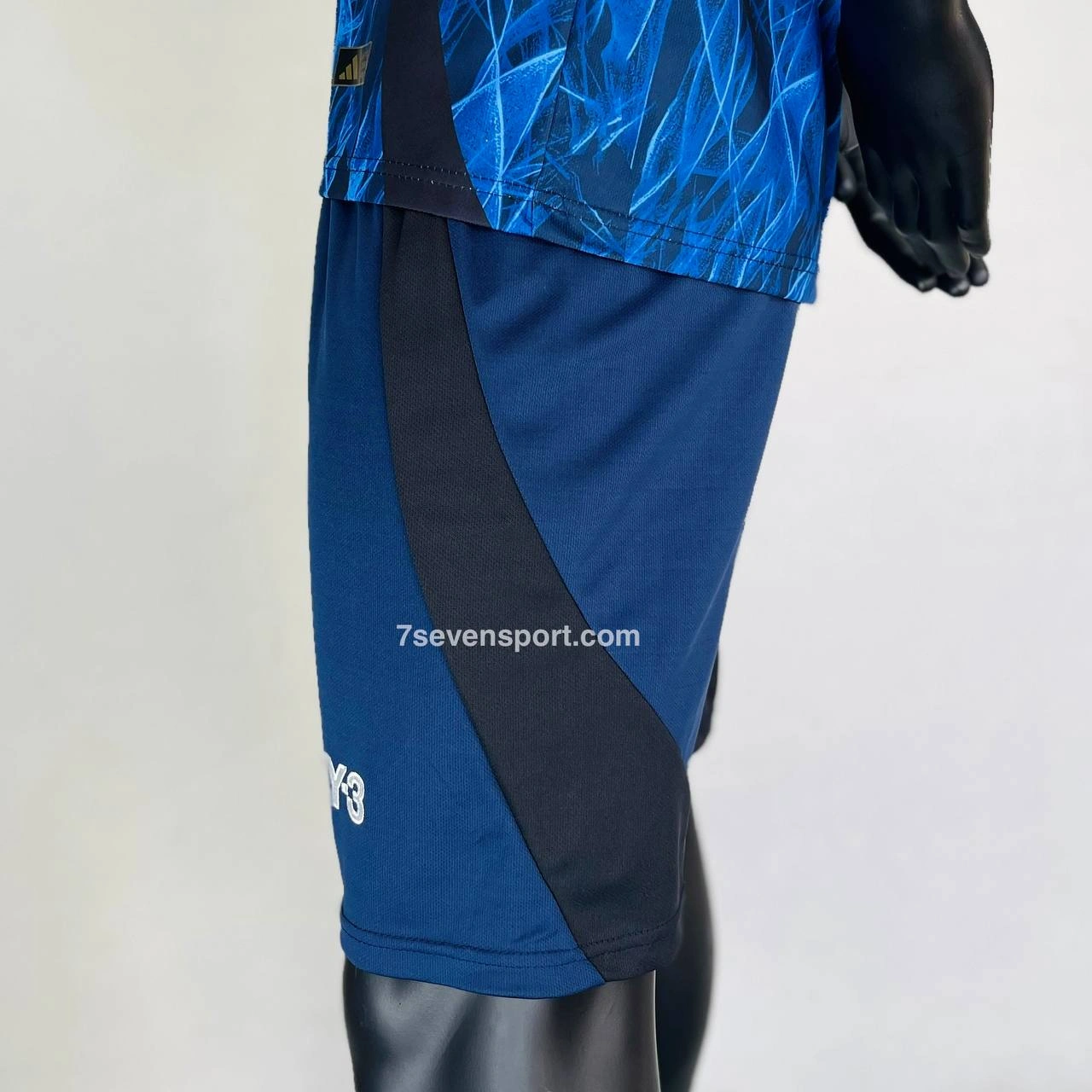 كيت ژاپن آبی y3 2025