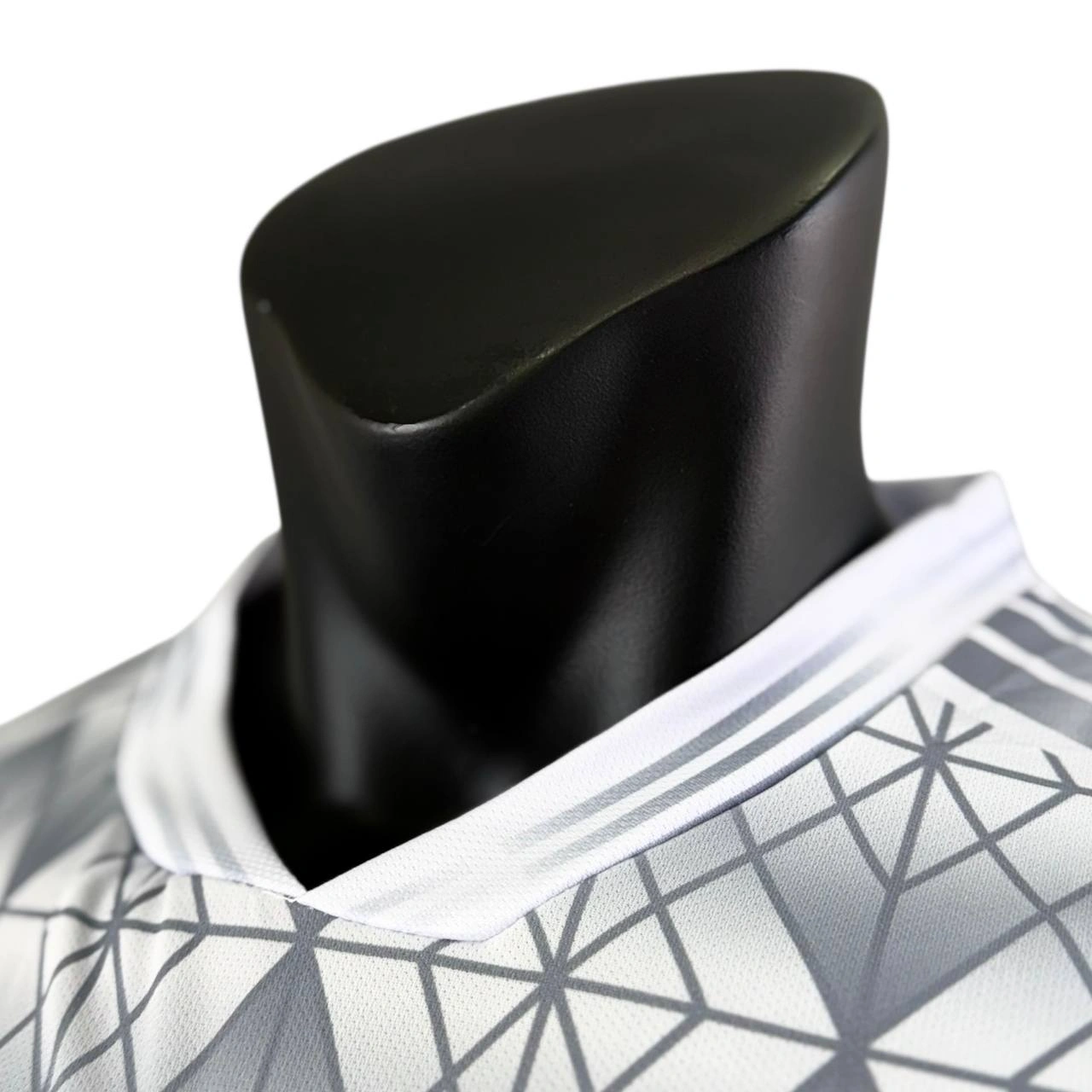 کیت ایتالیا Triangle 2025