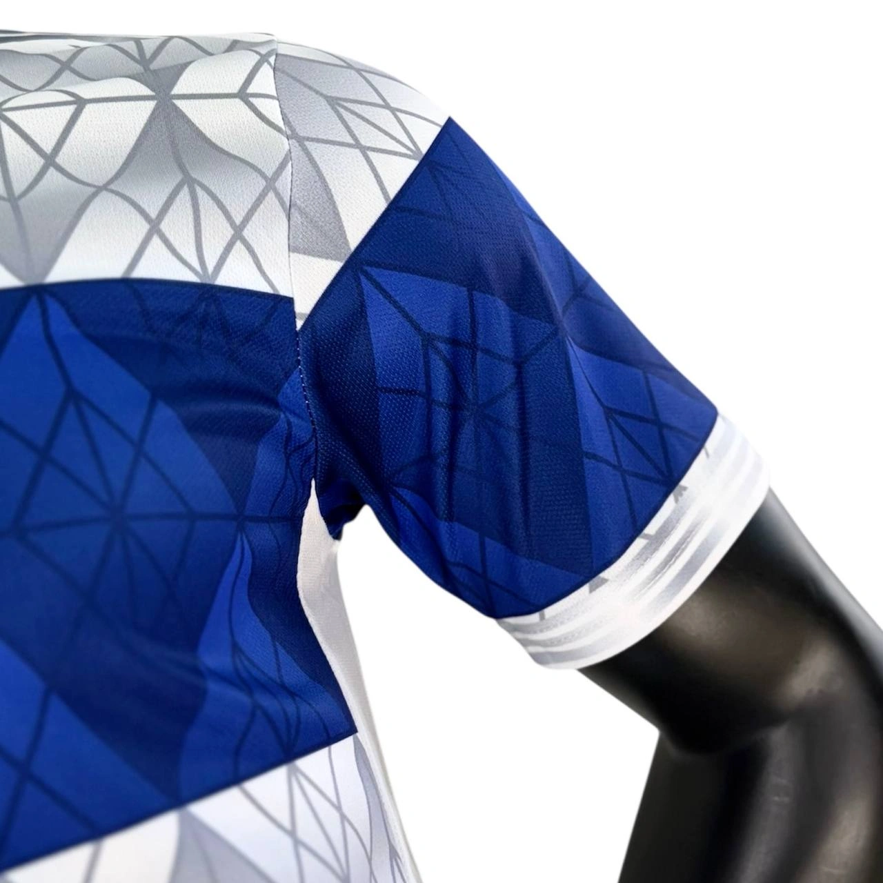 کیت ایتالیا Triangle 2025