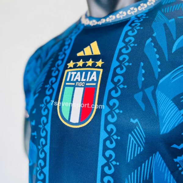 كيت ایتالیا لاکچری سرمهای كانسپت 2025 - سون اسپرت